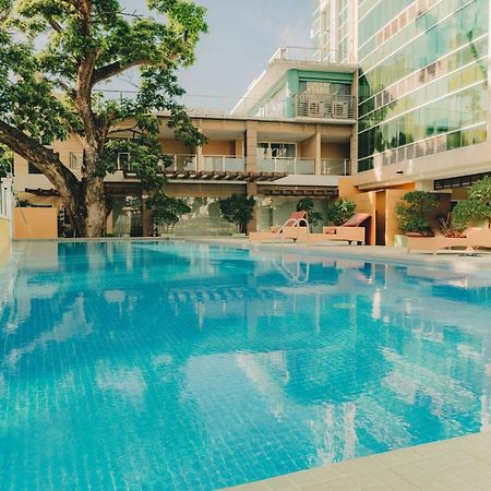 Ayala Mall 10Mins Walk Cebu City Apartment & Pool Exterior foto